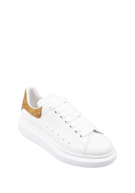 Sneakers Oversize In Pelle Bianca e Camoscio Cammello ALEXANDER MCQUEEN | 553770-WIEF19021